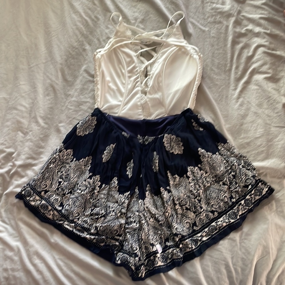 Open back romper - Picture 2 of 2